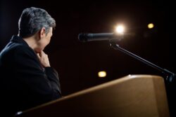 Learning the Art of Inspirational Speaking for Leaders